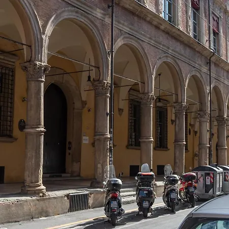 Nel Cuore Di - Casa Boss Appartamento Bologna