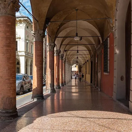 Nel Cuore Di - Casa Boss Bologna